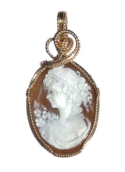 Pendant with deals lady face